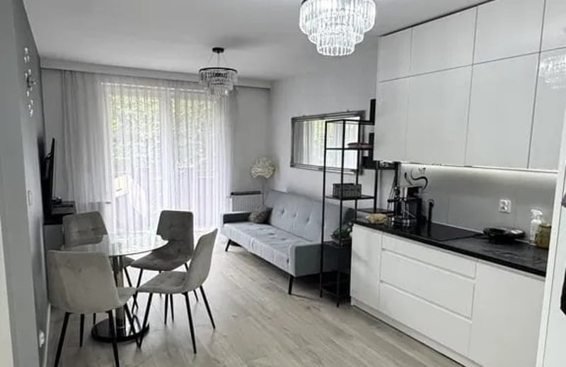 Location d’un appartement lumineux de 3 pièces, 52 m², Czyżyny, Cracovie, Pologne